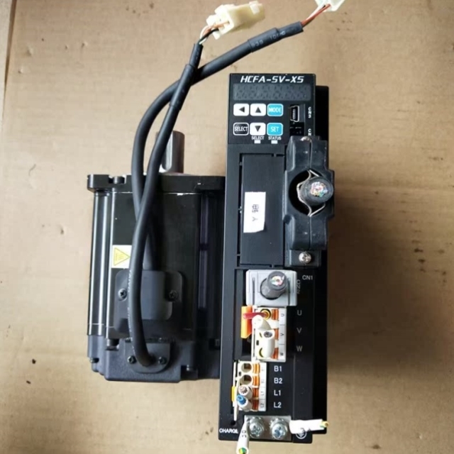 正品禾川伺服 X5DA75A-11 X5MA75A-N2LN X5DA10A-11 议价