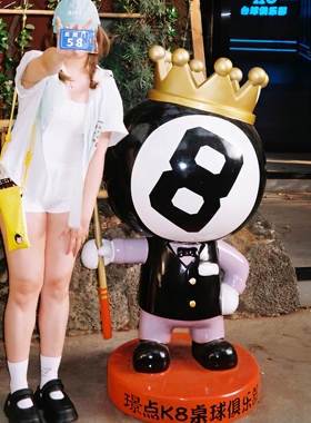 台球厅黑八卡通模型雕塑玻璃钢公仔台球俱乐部门口店铺落地大摆件