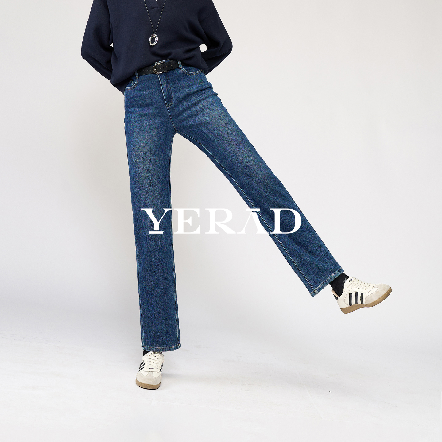 娅丽达加厚加绒直筒牛仔裤女冬