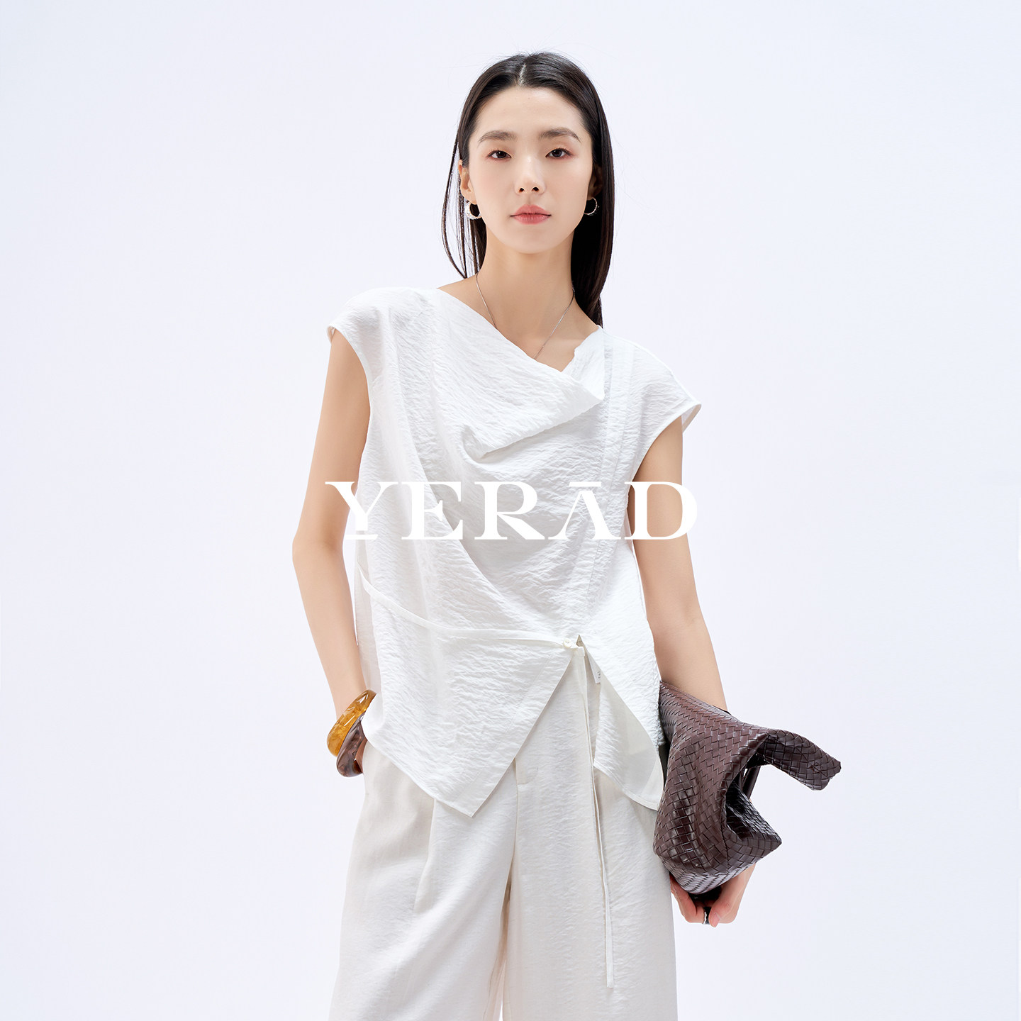 娅丽达气质荡领桑蚕丝白色短袖衬衫女2026夏季新款优雅宽松小衫女