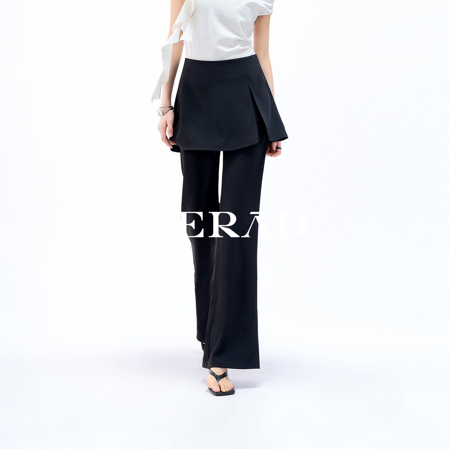 娅丽达黑色假两件屁帘微喇叭裤女2026夏季新款弹力休闲长裤微喇裤