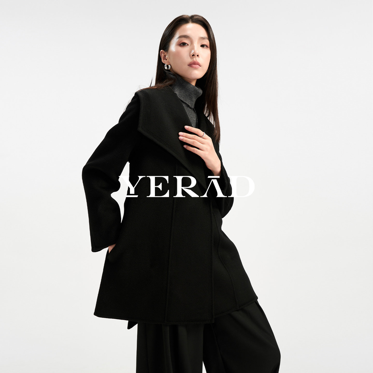 娅丽达100羊毛翻领大衣女2026新款冬季外套休闲通勤黑色双面呢