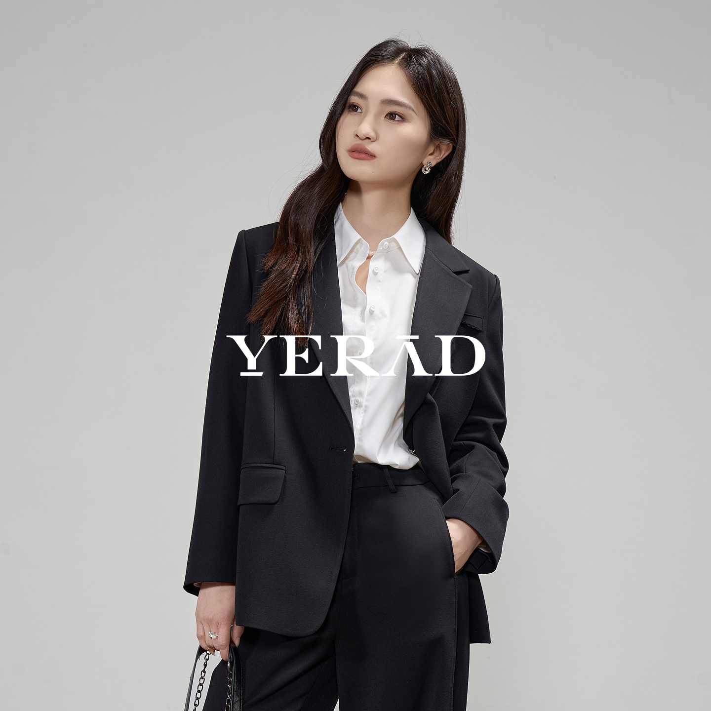 娅丽达流行高级感黑色西装外套女