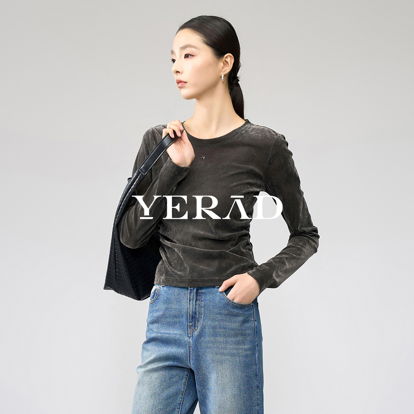 娅丽达优雅通勤醋酸植绒T恤女2025冬季新款内搭收腰气质打底衫女,女装/女士精品,大码内搭,淘宝优惠券,粉丝福利购,淘宝优惠卷