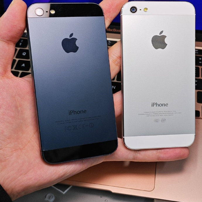 Classic iPhone 5 (iOS 8.4.1) – Retro Gaming & Backup Gem! - Product image 2