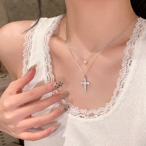 超闪锆石叠戴十字架项链女款轻奢高级感小众锁骨链配饰冷淡风颈链