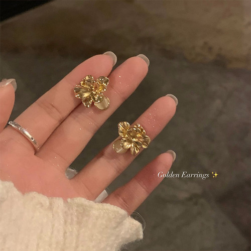法式复古猫眼石花朵耳钉轻奢高级感气质耳环女小众独特港风耳饰品
