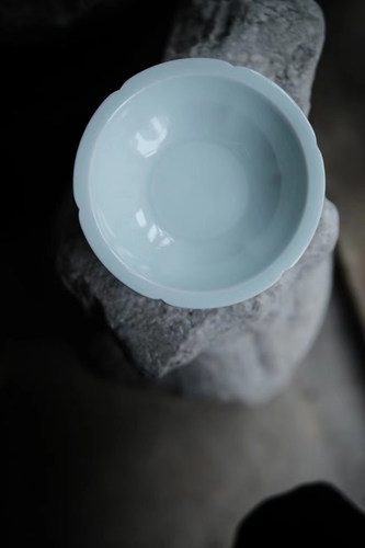 无人问津  以宋清雅 全手工 精品系列影青花瓣蘸料深腹部小碟现货