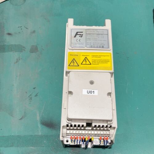 议价科比F4变频器，05 F4 S0C-M220，，无维可维修
