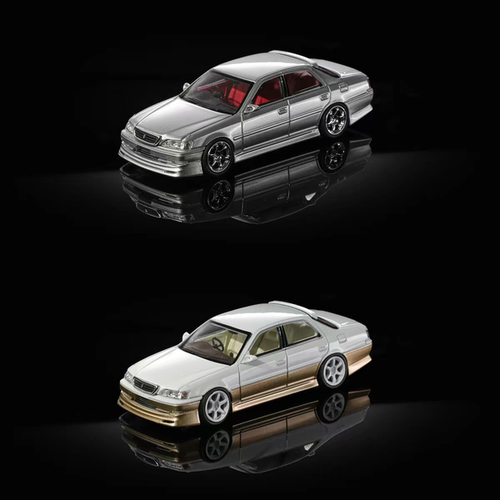 Mortal 1:64 丰田基先达CRESTA 2.5 Prevalent G 开盖版合金车模