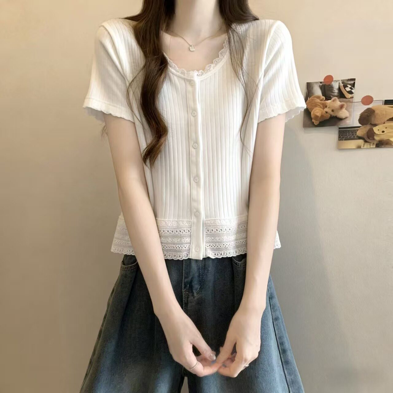 实拍 大码女装2026春夏新款设计感韩系气质花边拼接短款短袖上衣