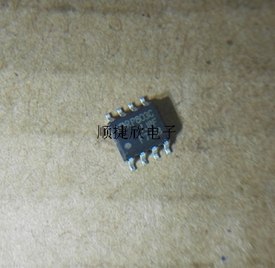 供应各种类型元器件：集成电路IC、肖特基、场效应管、MOS管、IGBT模块、可控硅、电容、电阻、磁珠、钽电容、电感、排容、排阻、各种封装形式的二极管、三极管、碳膜电阻、稳压管、发光管、涤涤纶电容、可调电容、可调电阻等。（种类繁多无法一一上传如有其它需求请联系店家。）实体店经营！