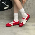 Red-White-Black-07