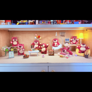 玄关展示柜摆件手办盲盒造景适用52TOYS迪士尼草莓熊IT