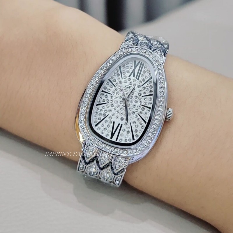 高级感时尚手表镶钻石英手表平价