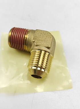 山推SD22推土机 NTA855 发动机配件 接头 68645