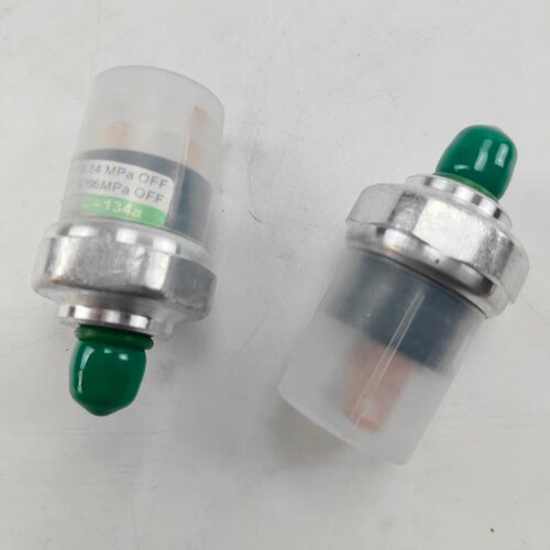 山推推土机空调配件 SD22 SD16 SD32 DH17 压力开关23Y-58D-09200