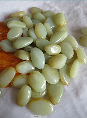 天然新疆和田玉原石手链吊坠