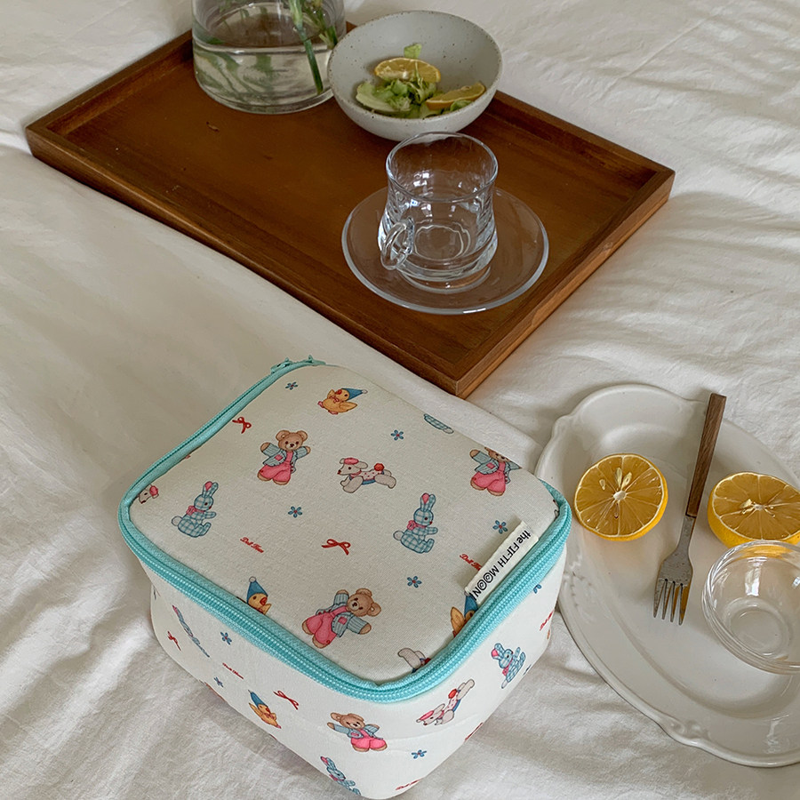 thefifthmoon可爱小熊小动物便携式手拎包化妆包收纳包数码包