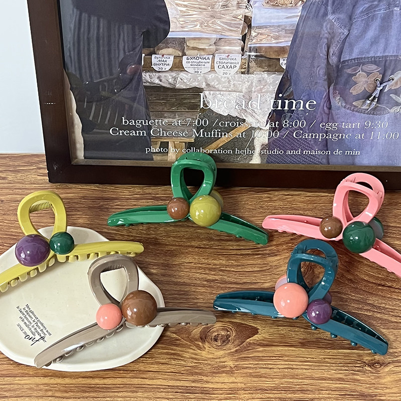 thefifthmoon可爱撞色立体球球拼色鲨鱼夹抓夹盘发后脑勺夹