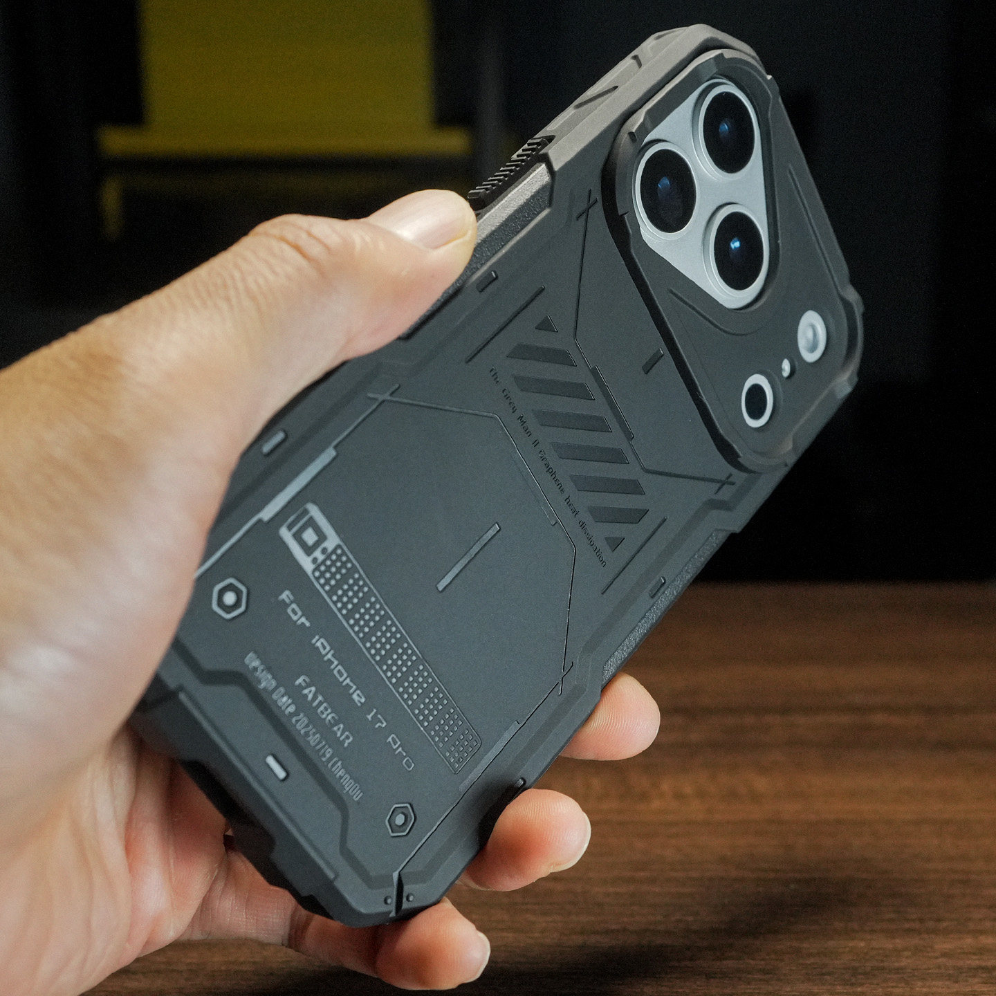 适用于苹果iPhone17防摔保护套