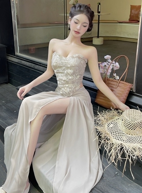法式露背抹胸上衣+拼接性感半身气质长裙女夏季收腰开叉两件套装
