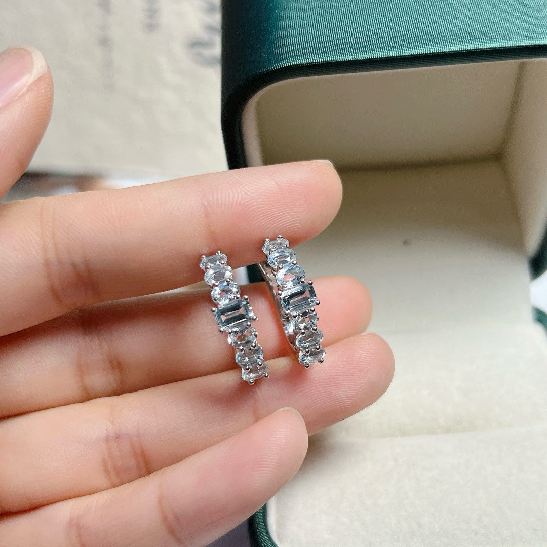 天然海蓝宝石高级珠宝工艺镶嵌925银耳扣高级感耳环女天蓝色小众