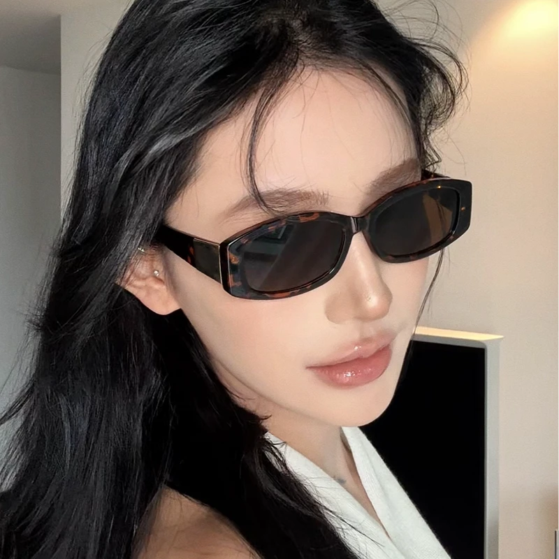 复古小香太阳镜时尚欧美潮牌防紫外线复古显瘦防晒韩版窄框墨镜女