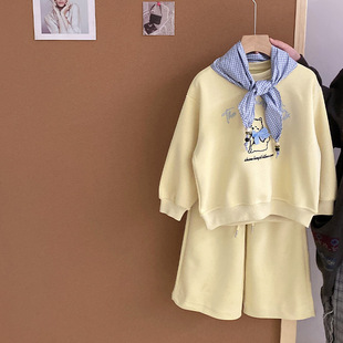 女童格子披肩卡通纯棉春季卫衣韩版屁帘两件套2026卫裤运动套装潮