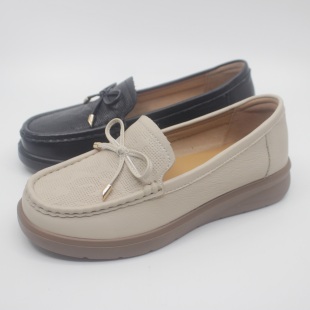 新款 2026春季 舒适粗跟牛皮女单鞋 妈妈鞋 正品 L62Z309C 富贵鸟女鞋