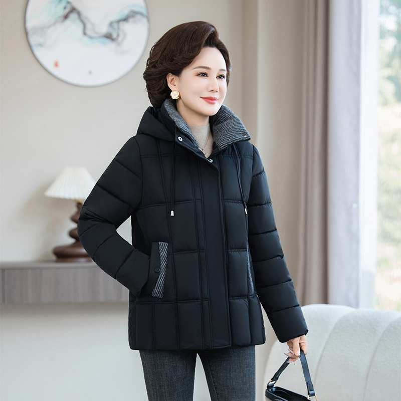 妈妈冬装羽绒棉服2025新款中老年女装加厚保暖棉衣外套棉袄时尚