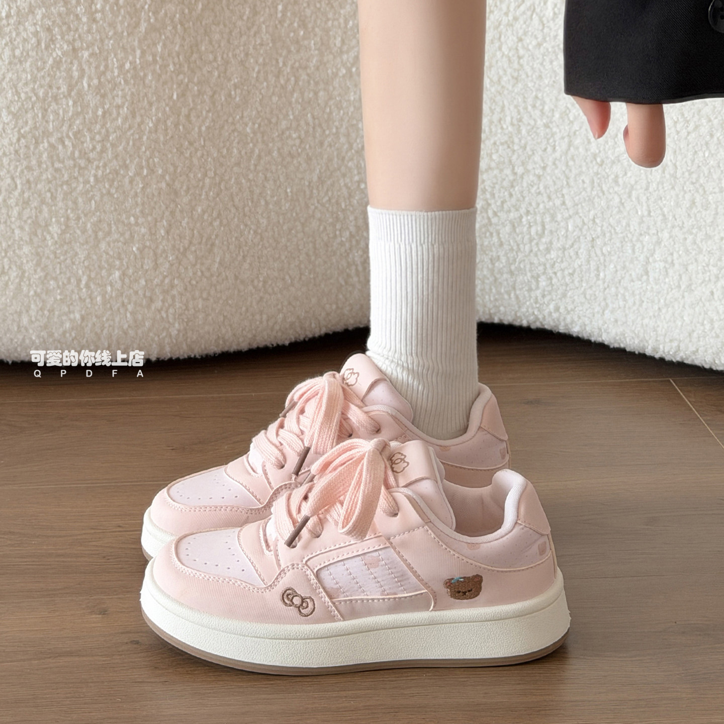 可爱的你韩系波点面包鞋厚底鞋女款2026新款秋季百搭小众休闲板鞋
