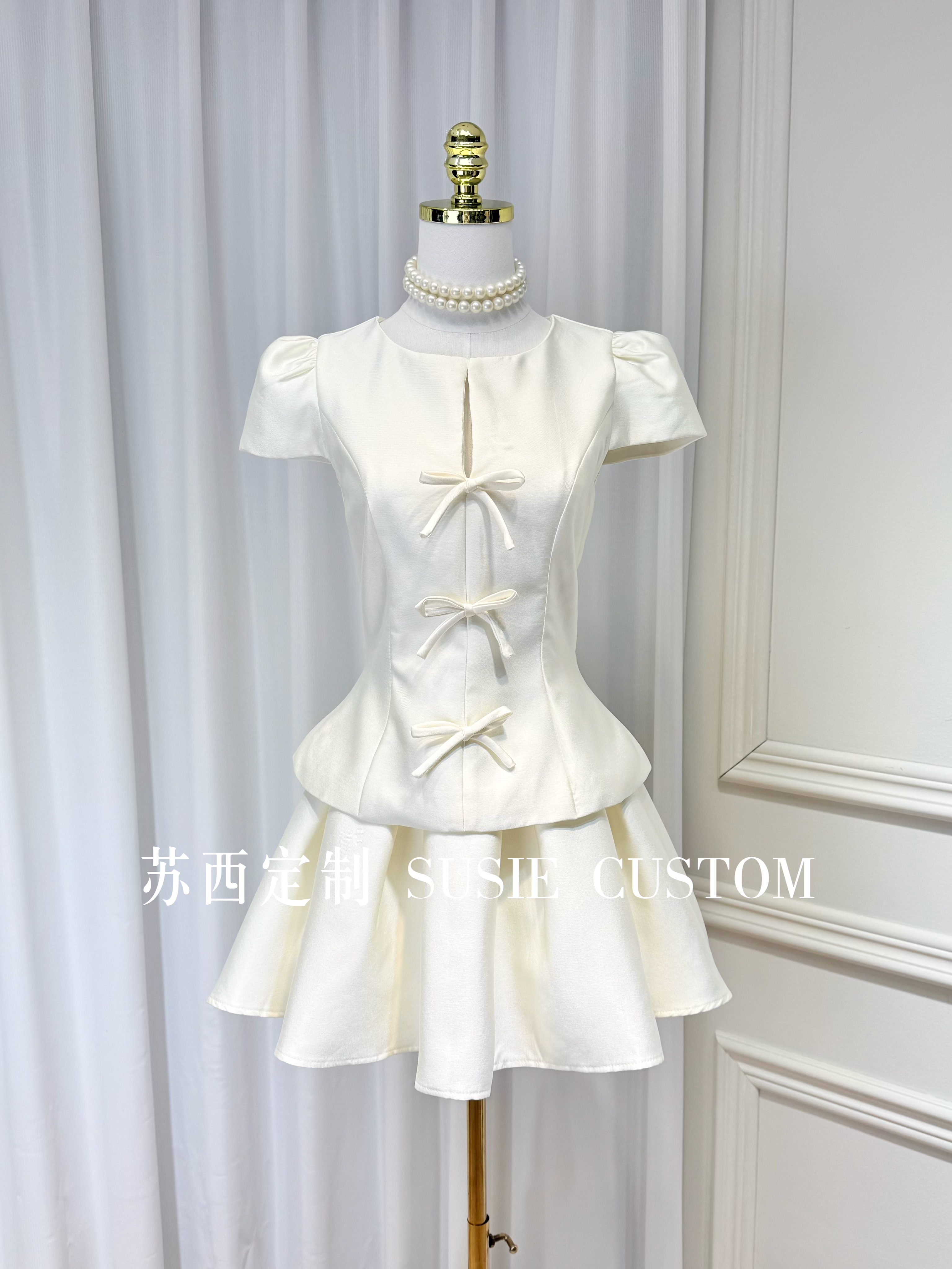 高定设计款法式公主甜妹蝴蝶结泡泡袖上衣高腰蓬蓬半身裙裤两件套图片
