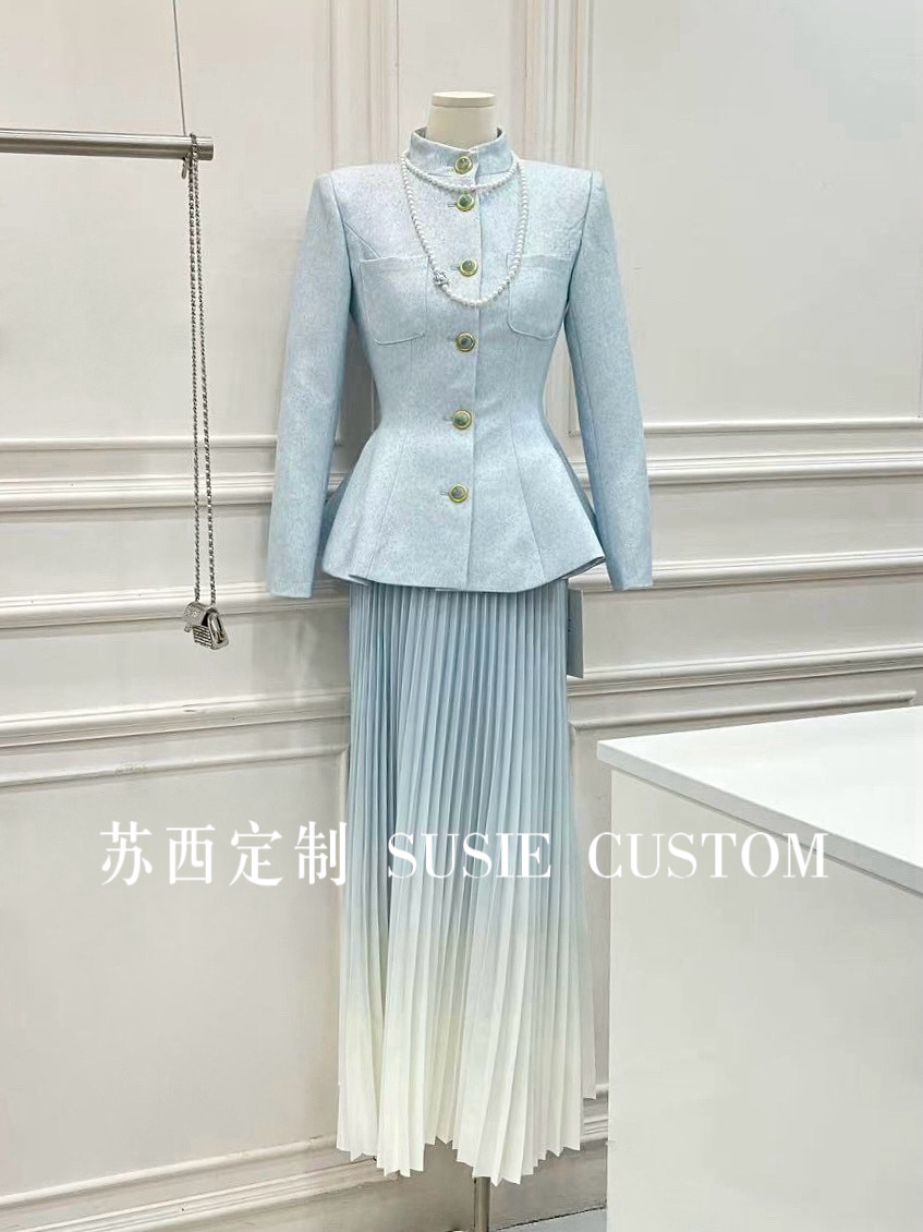 高定小香风立体裁剪垫肩收腰A摆上衣外套松紧腰渐变缎面百褶长裙