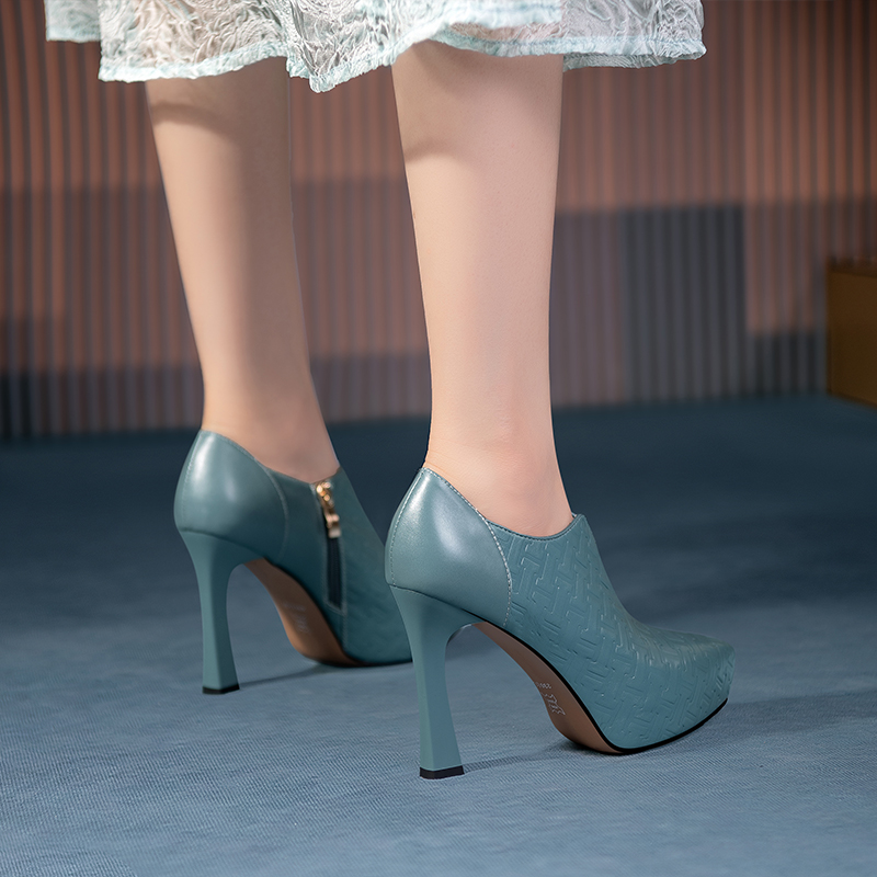 深口单鞋黑色职业气质细跟防水台