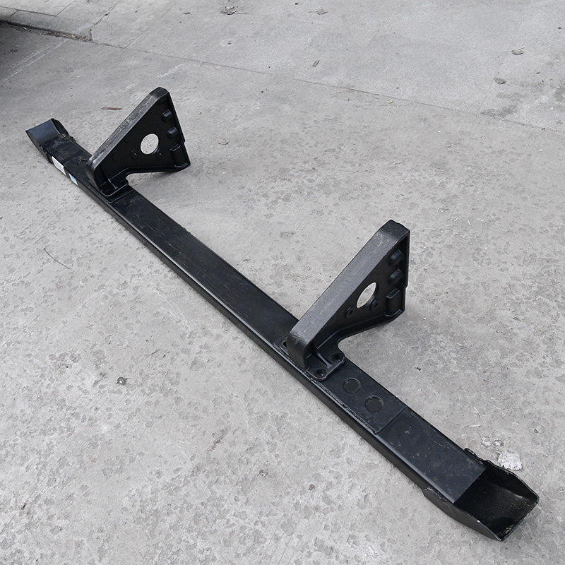 适用于解放j6防护横梁焊接总成保险杠下横梁汽车防撞底梁支架配件