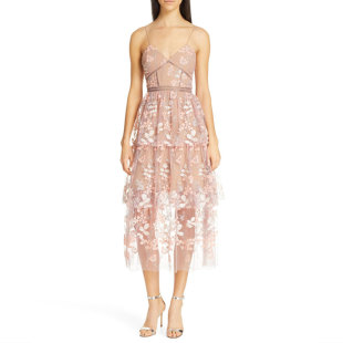 樱花粉色珠片甜美吊带连衣裙度假长裙 2025新款 self stride