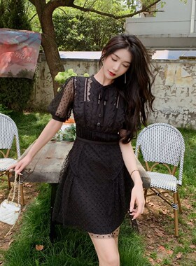 2025新款黑色网纱绣珠赫本风连衣裙气质高级感短裙女