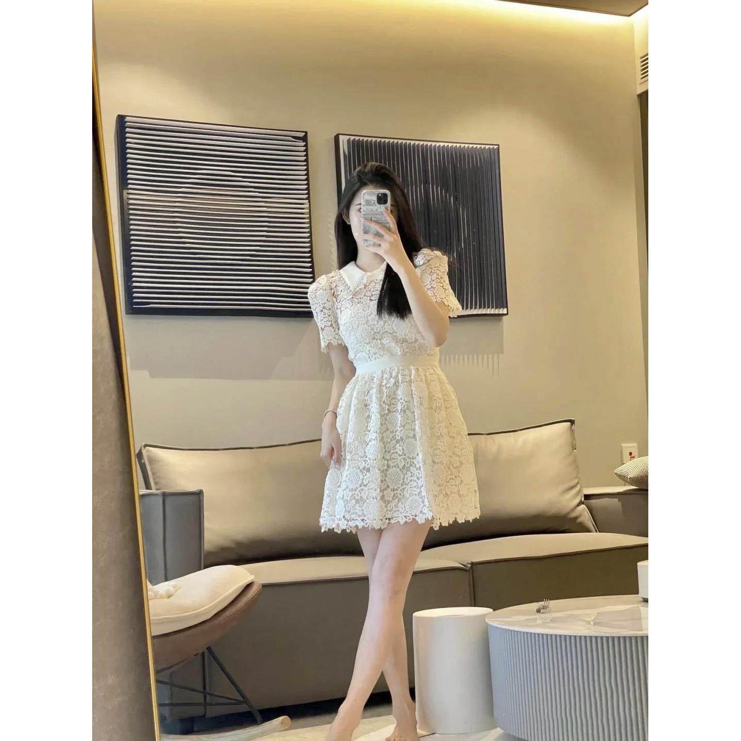 self-stride 2025白色翻领精致镶珠气质百搭收腰显瘦蕾丝连衣裙女