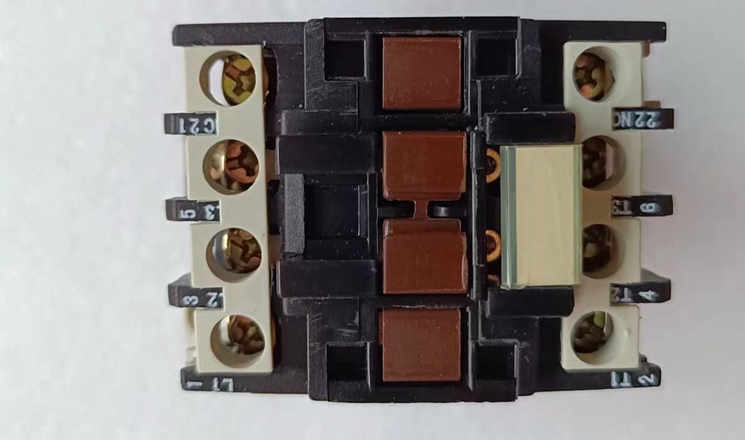 LC1-D099A65  LC1-D099 A65交流接触器线圈220V