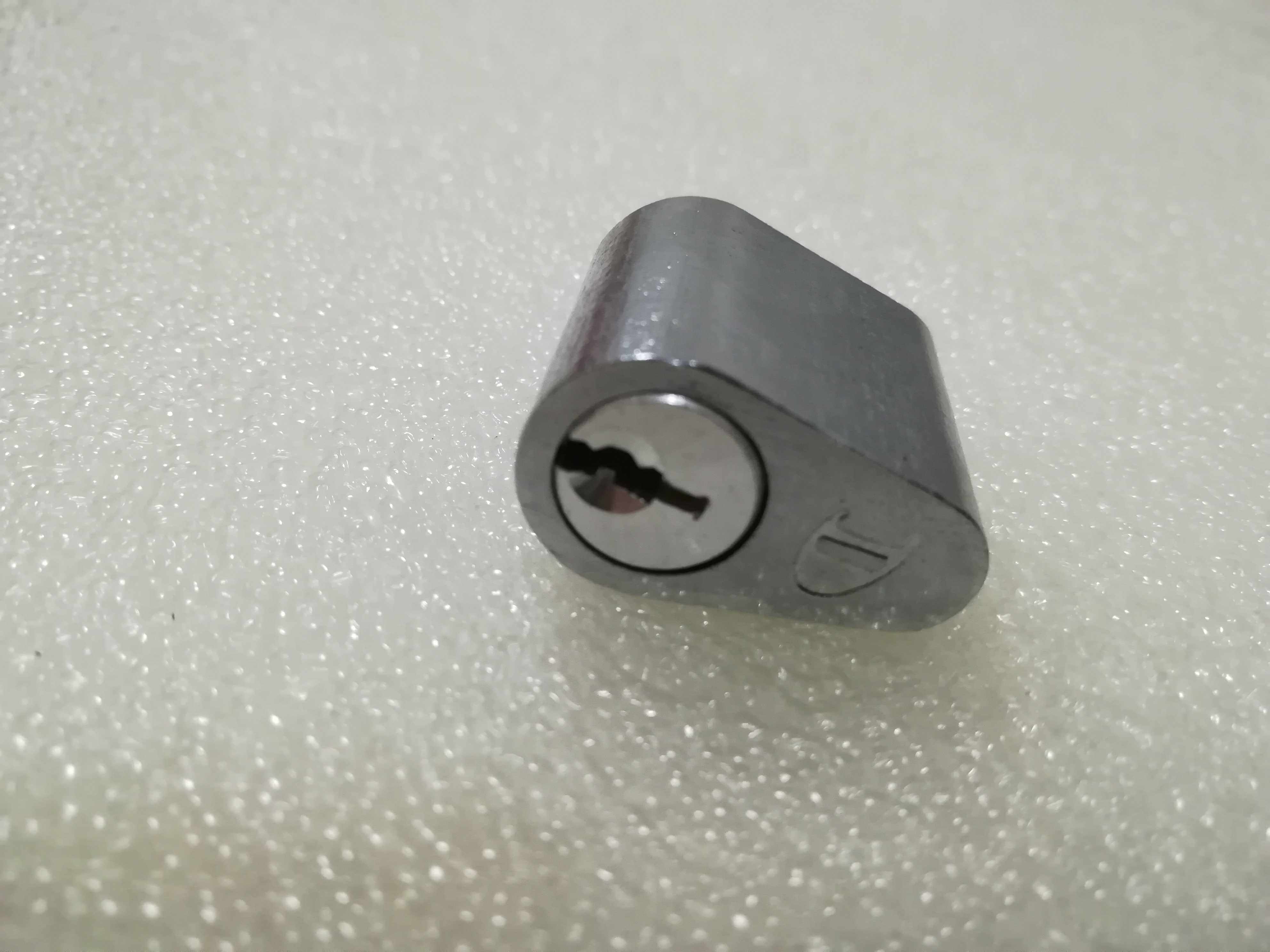 管道井50mm老式消防门分体锁图片