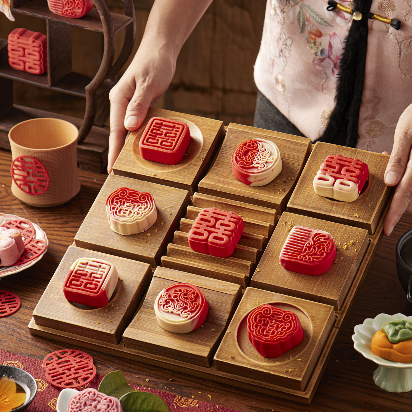 订婚糕点摆台新中式布置结婚专用喜饼点心甜品台摆盘桌面摆件周岁