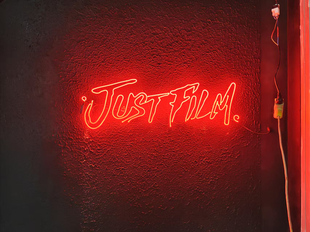 艺术玻璃霓虹灯发光字 灯管字led霓虹灯字酒吧背景墙发光字定制