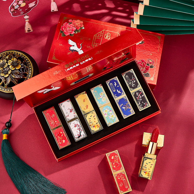 七夕送礼中国风雕花口红高档套装故宫圣诞礼盒保湿显白新年开运