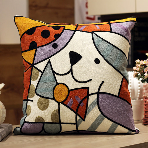 汽车抱枕现代简约抱枕刺绣