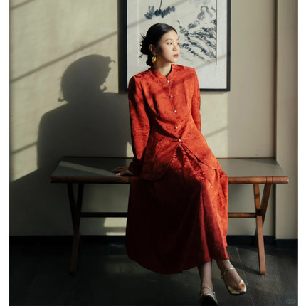 敬酒服新娘2025新款新中式旗袍两件套改良上衣订婚礼裙红色小个子