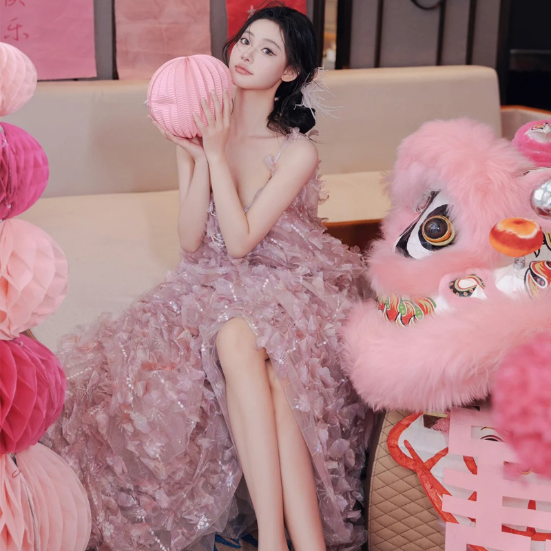 重工晨袍女新娘小众吊带高级感糖果色轻婚纱礼服裙超仙甜美连衣裙