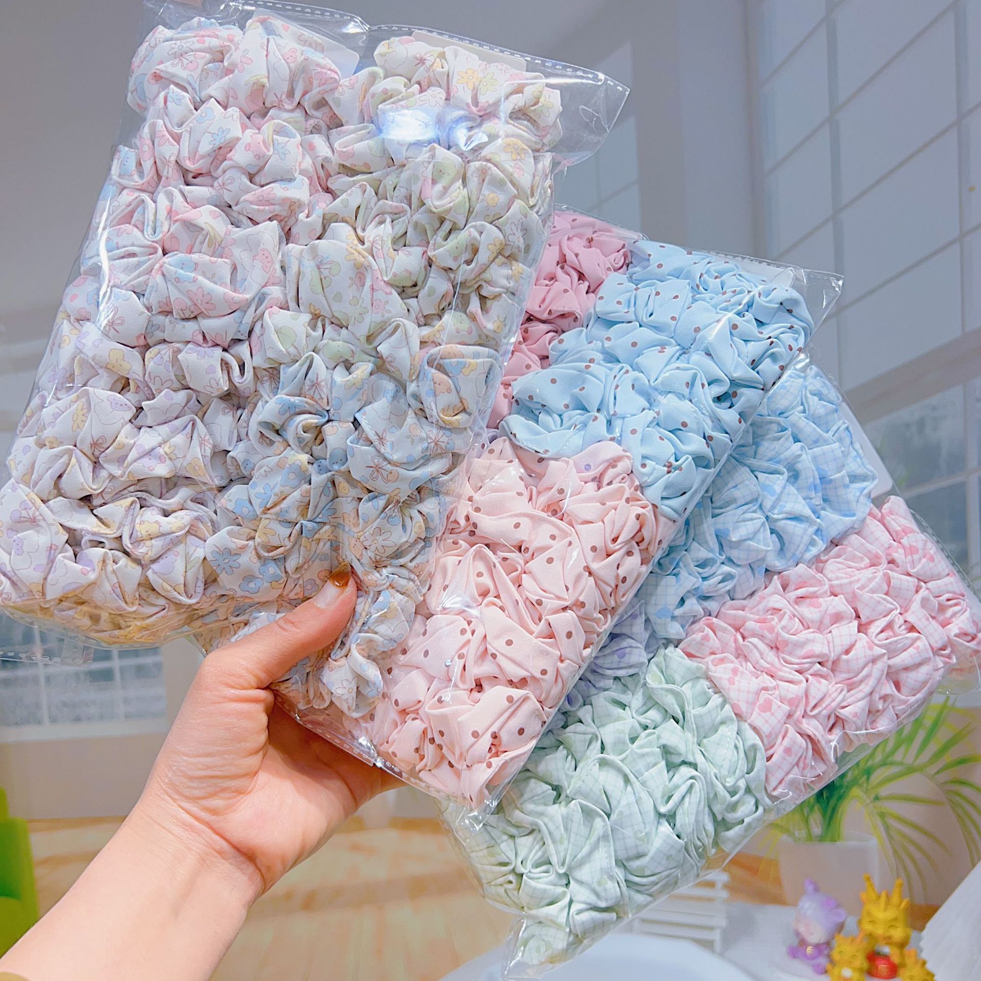 法式碎花中号肠圈丸子头扎马尾