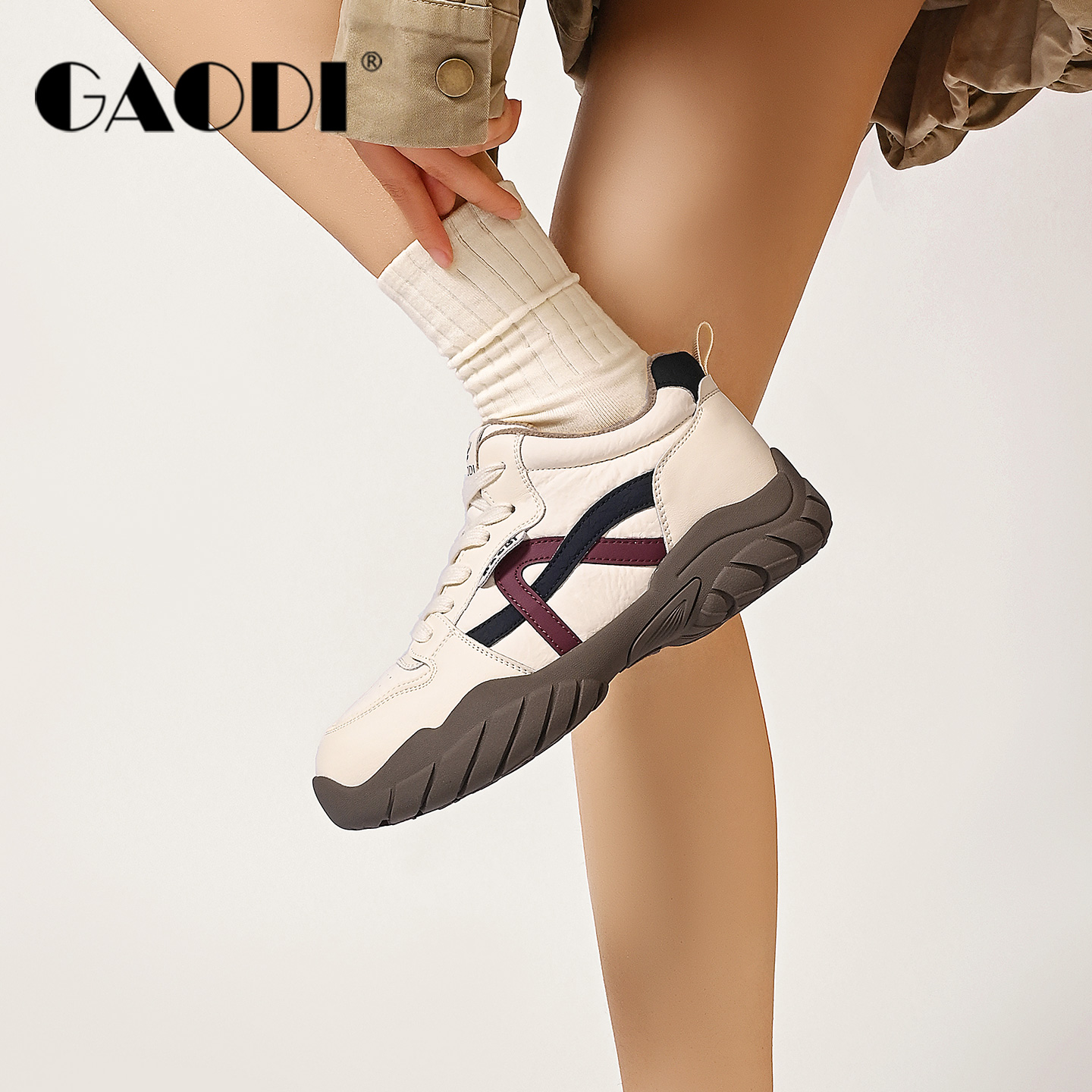 高蒂高帮加绒休闲板鞋