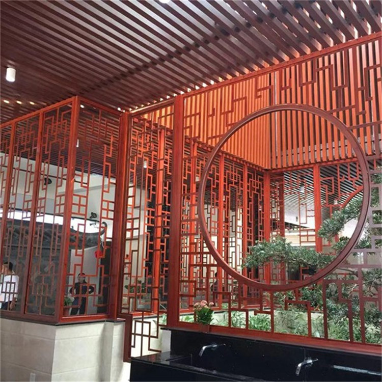 定制仿木纹复古中式铝窗花镂空雕刻花格铝屏风中国风焊接铝隔断窗